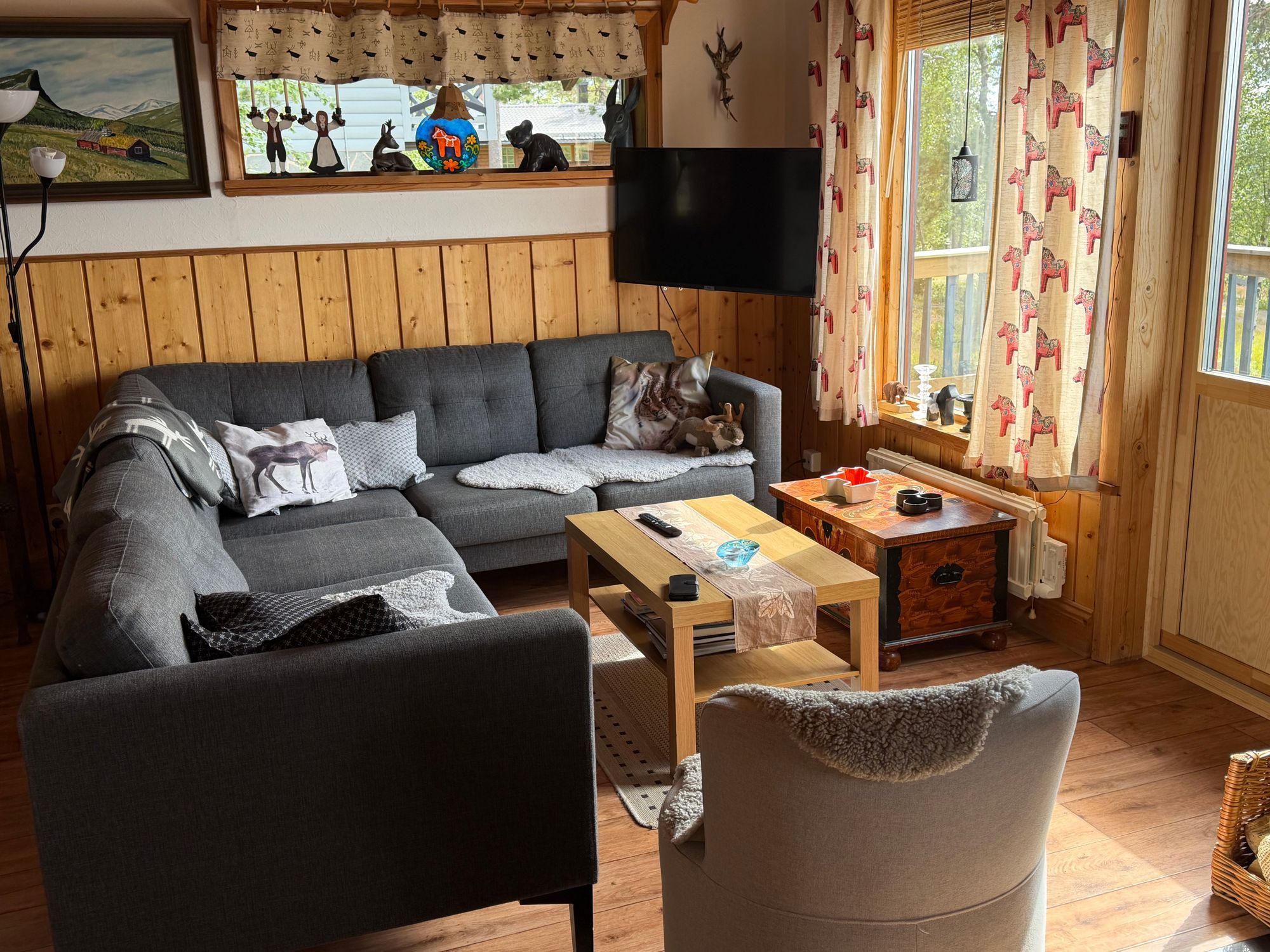 10 bäddar mitt i backen ski in ski out. HUS B – bild 5 av 16