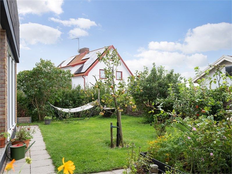 Rymlig villa i Lysekil – bild 5 av 15