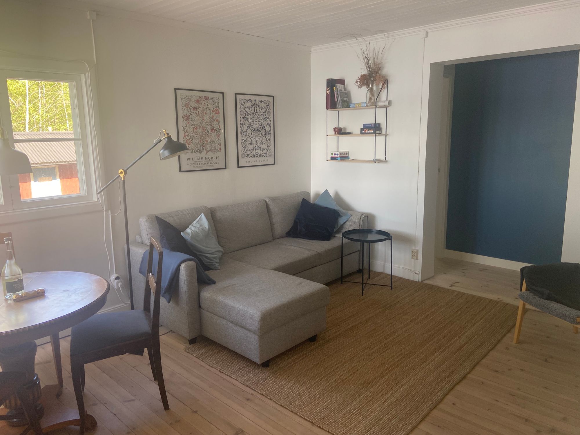Stuga på sjötomt med egen brygga, Runn -nära Romme – bild 7 av 24