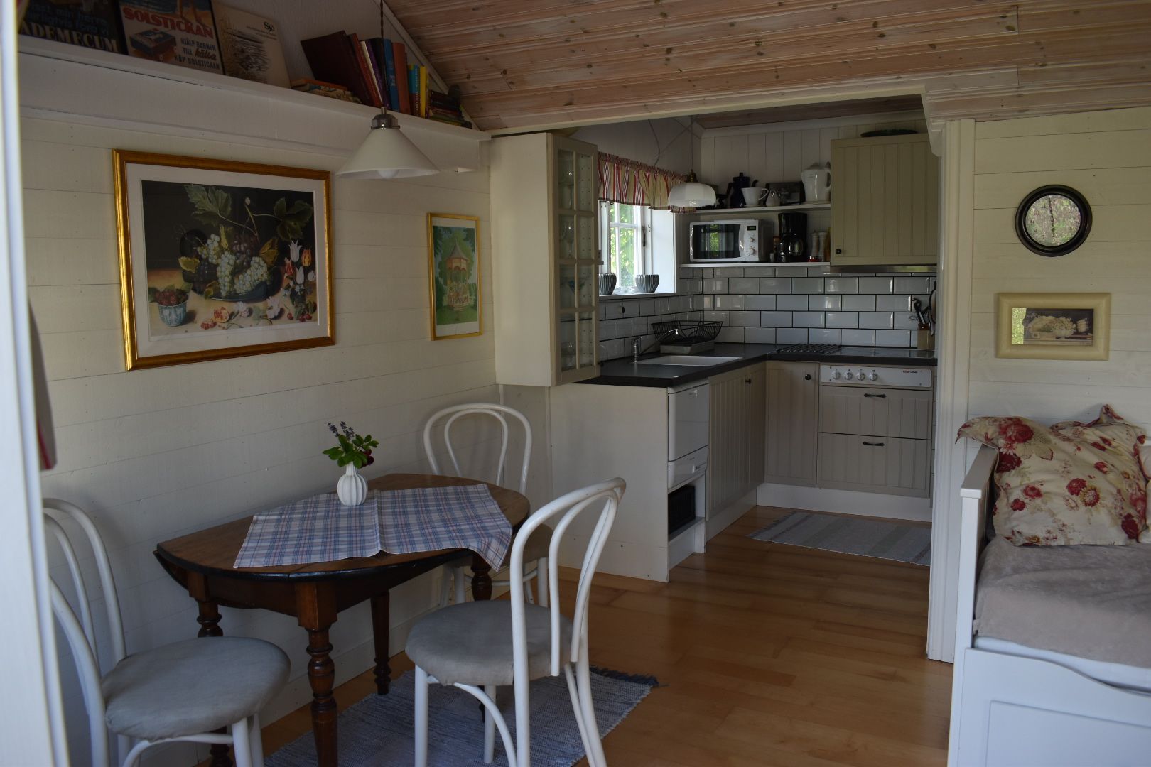 Mysig stuga i centrala Borgholm – bild 5 av 19