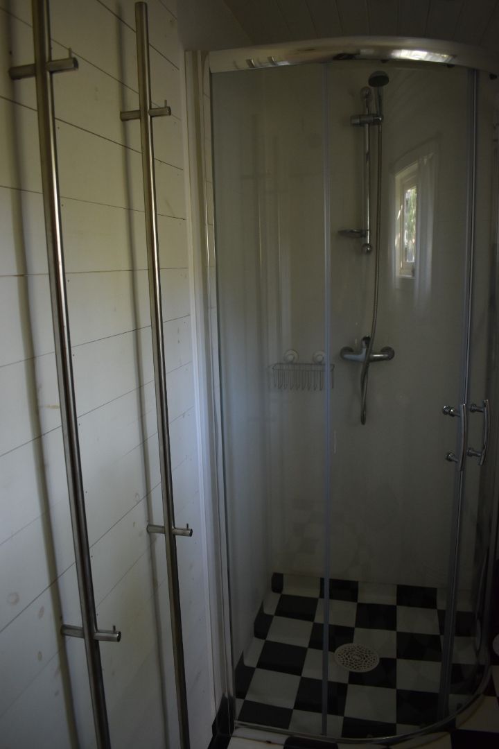 Mysig stuga i centrala Borgholm – bild 12 av 19