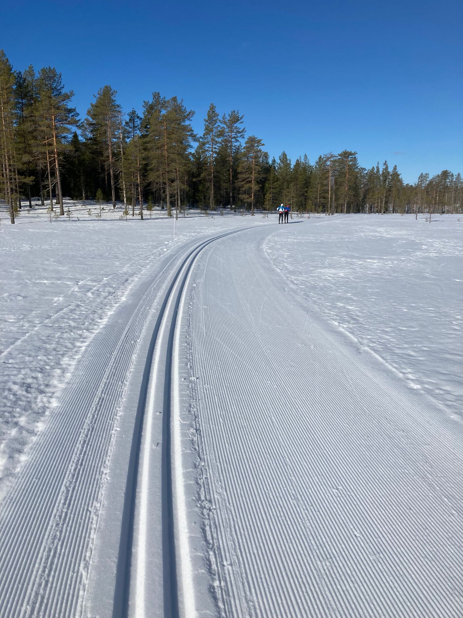 Orsa/Grönklitt. Fräsch Lägenhet med Ski in-Ski out – bild 10 av 13