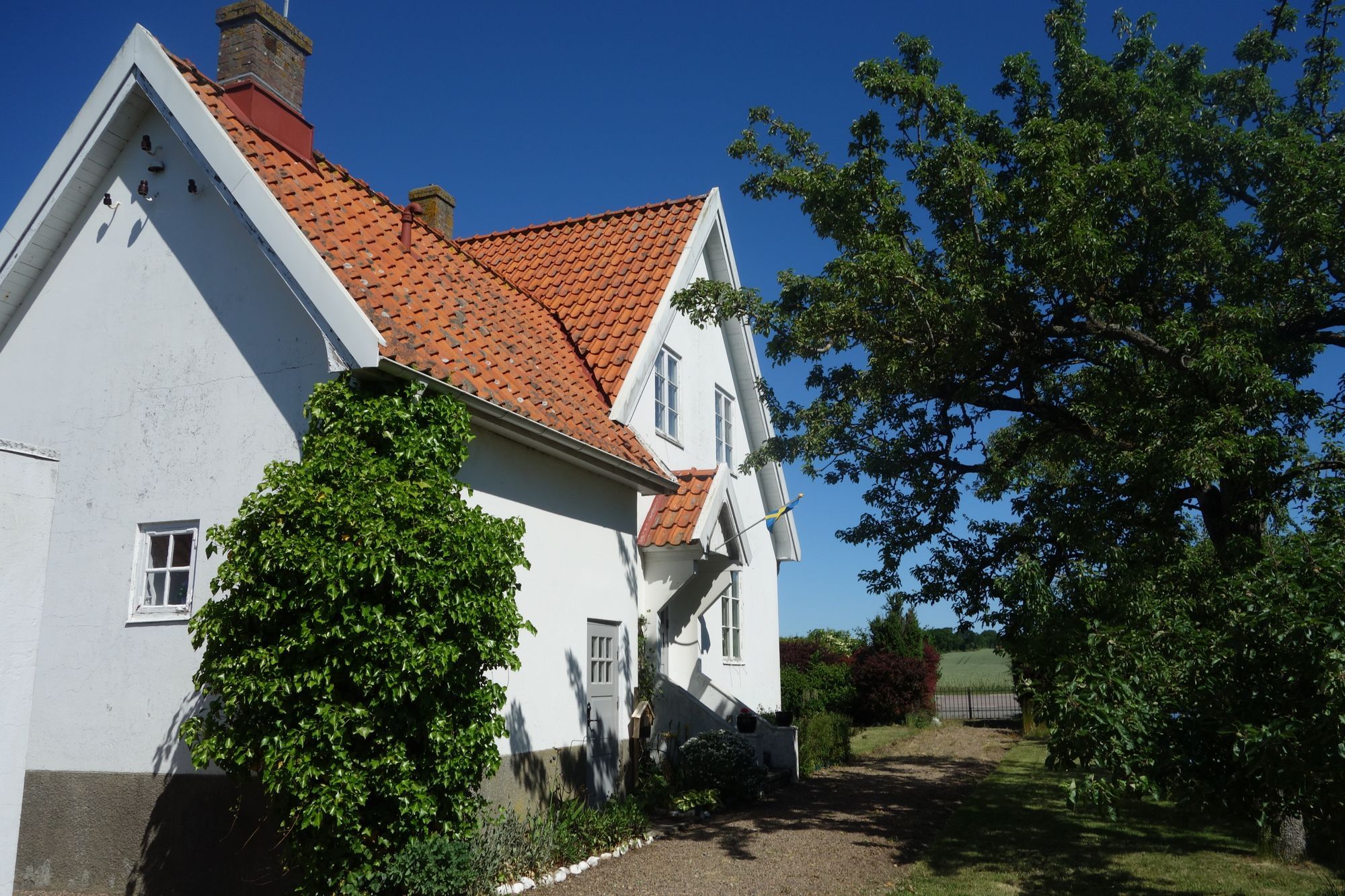 Egen sommarvilla centralt i Kullabygden – bild 4 av 24
